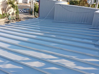 トタン屋根の塗装工事：塗装後